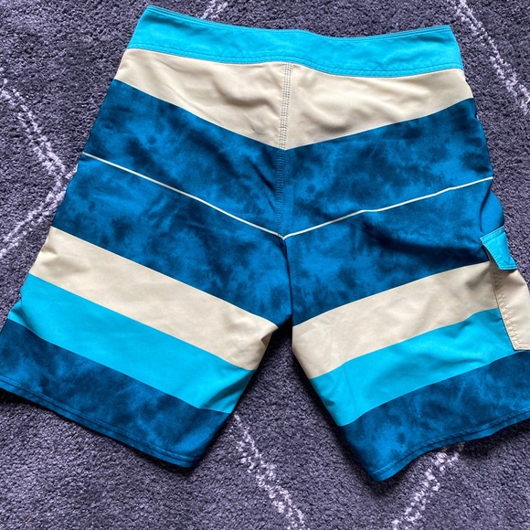 Billabong boardshorts - Picture 3 of 3
